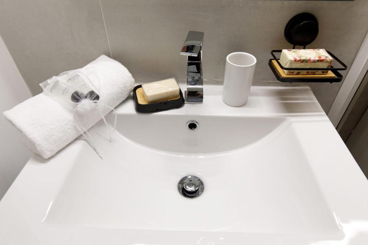 Superb Air-Conditioned Loft In The Heart Of Viel Antibes 아파트 외부 사진